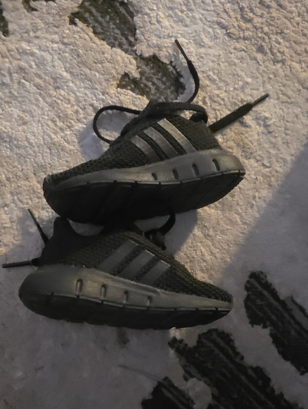 Adidad Toddler Athletic Shoes